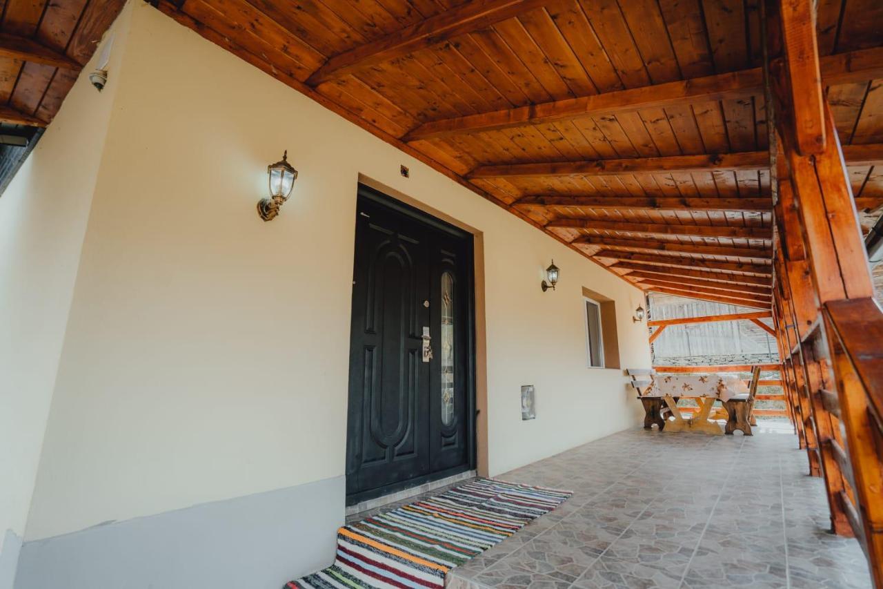בית נופש Casa Andreea Si Grigore Ursu